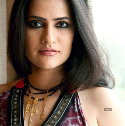 Sona Mohapatra Shuts Down Trolls Slamming Her For Monokini Pictures The Etimes Photogallery Page 30