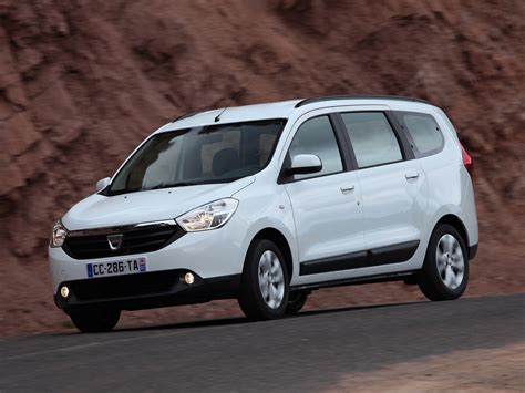 *gösterilen dacia lodgy modeli temsilidir, model üzerindeki aksesuarlar ile satılanlar farklılık gösterebilir. DACIA Lodgy specs & photos - 2012, 2013, 2014, 2015, 2016 ...