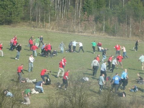 Widzewtomy widzew lodz supporters fans rts ruch chorzow hks elana apator torun stal rzeszow jagiellonia. Kibole rządzą Polską. Biją, handlują narkotykami i trefnym ...