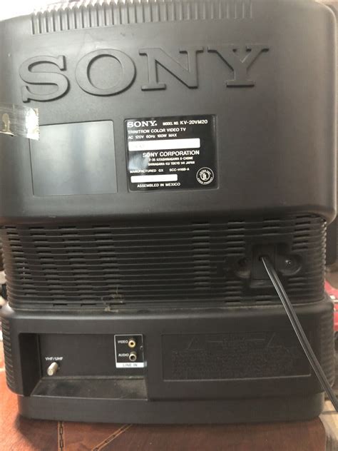 Sony Trinitron Kv 20vm20 20 Crt Tv Vcr Combo Retro Gaming Television W Remote Ebay
