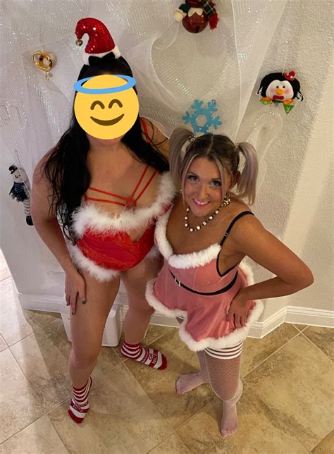 Couple O Naked Geeks On Twitter A Very Merry Christmas With Sexy Friends Sexy Crashley