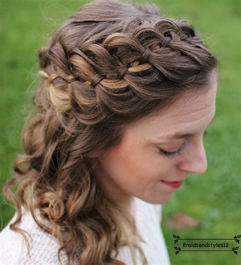 Braided headbands are shaping up to be one of the hottest hair trends of summer. 40 Cute and Comfortable Braided Headband Hairstyles