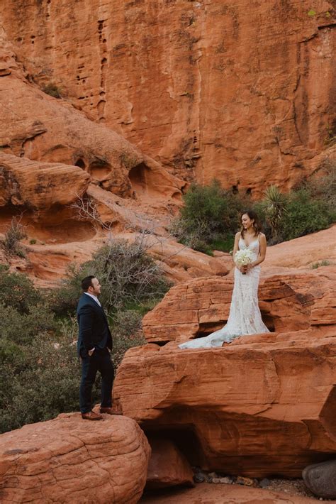 Red Rock Canyon Intimate Wedding Elopement Las Day After Vegas