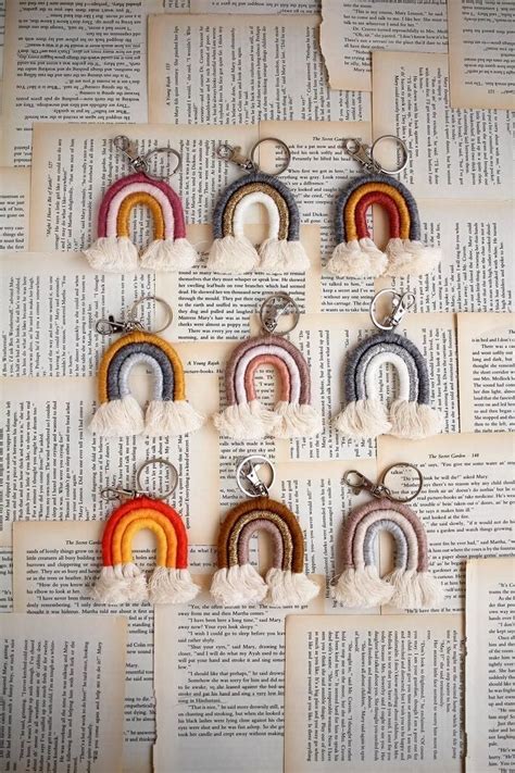 Diy Crafts Ideas With Ropes Rainbow Keychain Diy Keychain Rainbow Bag