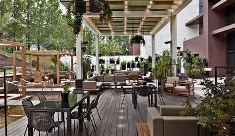 Corinthia Hotel Lisbon Renova Espaço Exterior E Abre Soul Garden