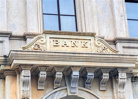 Old Fashioned Bank Building Stock Image Image Of Greek Edifice 84314191