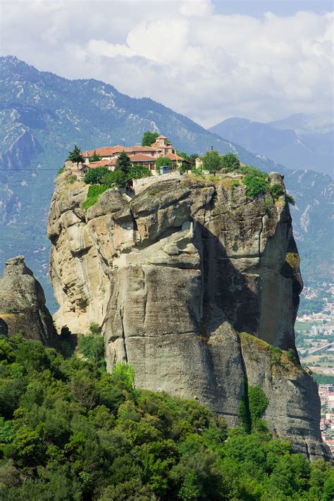 So geraten sie dank des telefonbuchs griechenland in keine größere krise, wenn es um die suche einer bestimmten telefonnummer geht. Meteora (Grecia) - Wikipedia