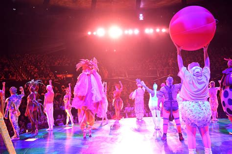 Cirque Du Soleil Makes Long Awaited Return To Stage With Mystère Ksnv