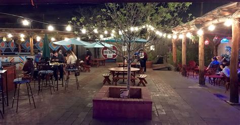 El Paso clubs, bars, live music, karaoke