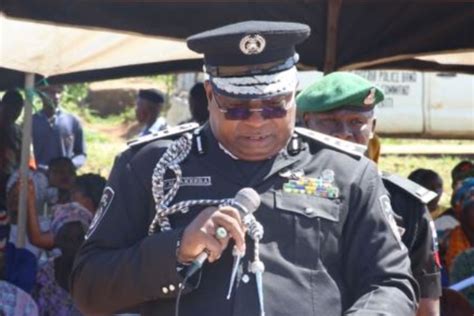 Igp Tasks Newly Recruited Constables On Profssionalism Dedication