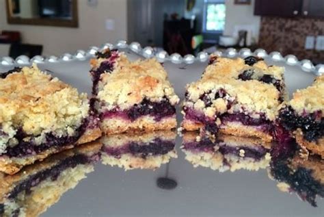 Smitten Kitchens Blueberry Crumb Bars RhodeyGirl Tests Blueberry