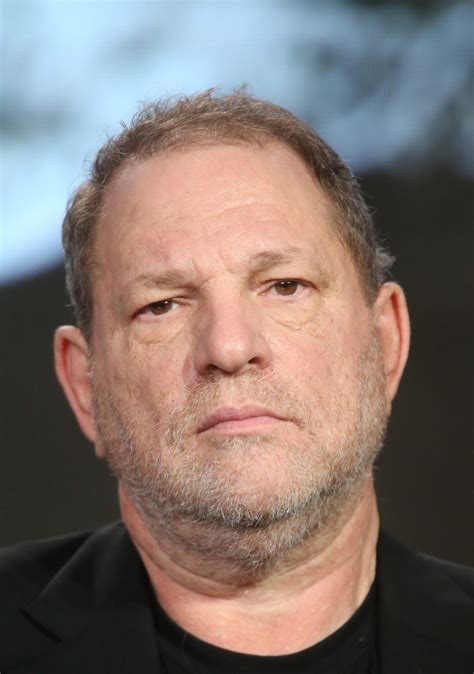 Harvey Weinstein Hands Himself In To New York Police Pinknews