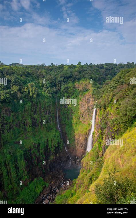 Thoseghar Waterfall Hi Res Stock Photography And Images Alamy