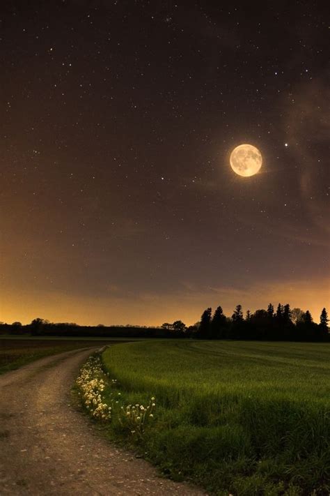 Fabulous Full Moon Photography To Keep You Fascinated Bored Art