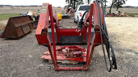 International 2250 Hydraulic Loader John Deere Tractors