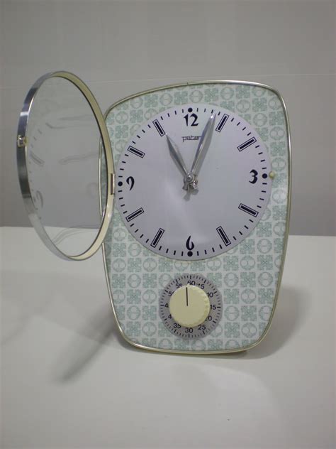 Los hacemos en distintos materiales, algunos muy. Vintagería: Reloj de cocina Peter en formica, años 50/60