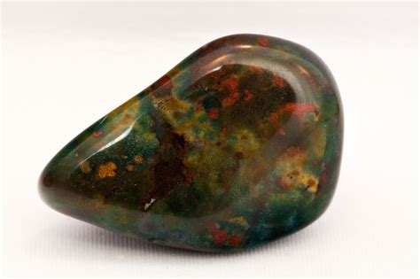Bloodstone Meaning And Use In Feng Shui