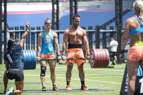 Rich Froning Decides To Go Individual In 2016 The Barbell Spin