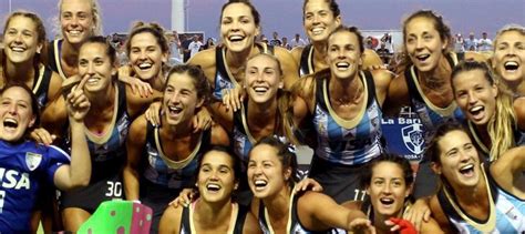 El equipo argentino salió decidido a lograr la diferencia rápidamente y lo consuiguió a los 3 minutos por. En la despedida de Aymar, Las Leonas se consagraron ...