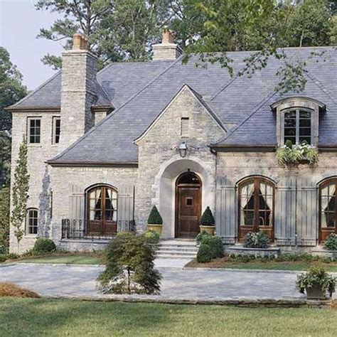 Awesome 30 Elegant French Country Exterior For Your Home Inspiration