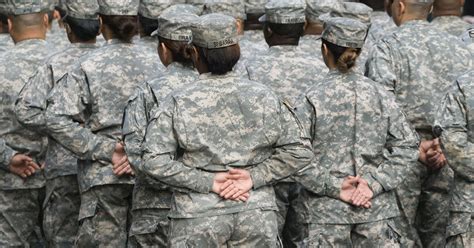 Female Marines Sign Letter Accusing Branch Of Misogyny Teen Vogue