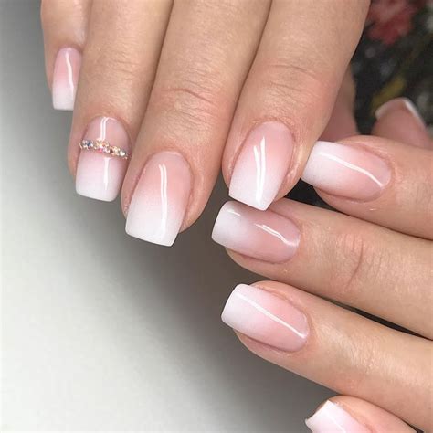 Kylie Jenner Debuted An Ombre French Manicure Aka Baby Boomer Nails
