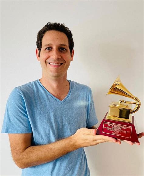 Ingeniero De Sonido Tico Espera Ganar Su Segundo Grammy Latino La Teja