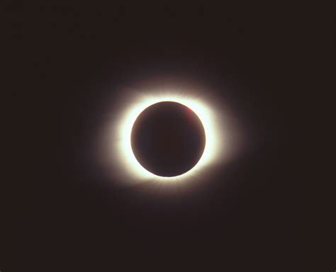 Así Será El Eclipse Solar Del 4 De Diciembre Que Oscurecerá El Día
