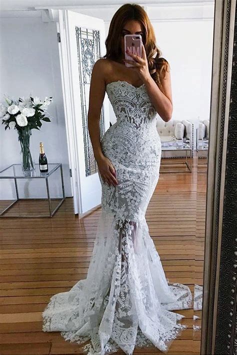 Elegant Sweetheart Lace Mermaid Sleeveless Beach Wedding Dress W551