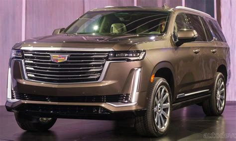 2021 Cadillac Escalade Debuts With New Technology More Space Autodevot