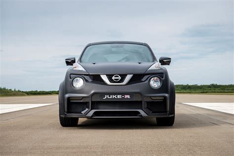 600 Hp Nissan Juke R 20 Shows Up At Goodwood Threatens Supercars With