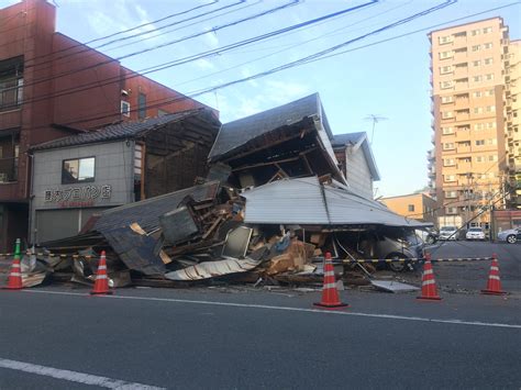 more powerful magnitude 7 3 quake rocks kumamoto kills dozens the japan times