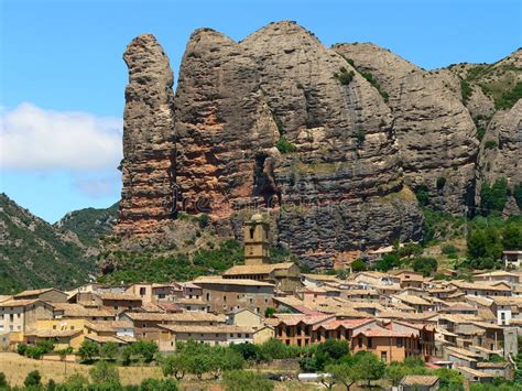Gästerna brukar tycka att många av de 2 hotellen i aguero är attraktioner i sig själva. Aguero Is A Municipality Located 43 Kilometers From Huesca ...