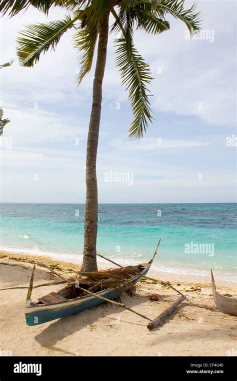 Remote Island Beach Hi Res Stock Photography And Images Alamy