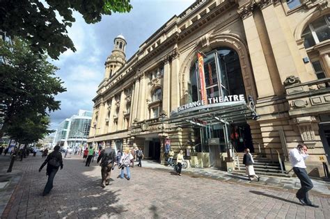 Manchesters Royal Exchange Theatre Enters Redundancy Process With 65