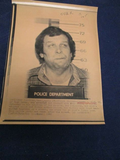 1982 Steven J Wood Arrested And Charges With Slaying 4 Vintage Wire