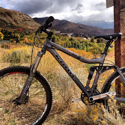 Kona Dawg Deluxe Reviews And Prices All Mountain Bikes