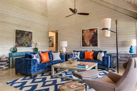 A Farmhouse Style Retreat In Florida Features Pops Of Color