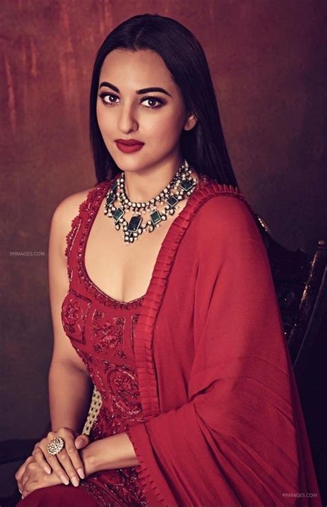 Sonakshi Sinha Height Weight Age Stats Wiki And More