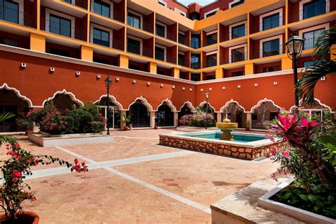 Holiday Inn Merida Hotels In Merida Yucatan