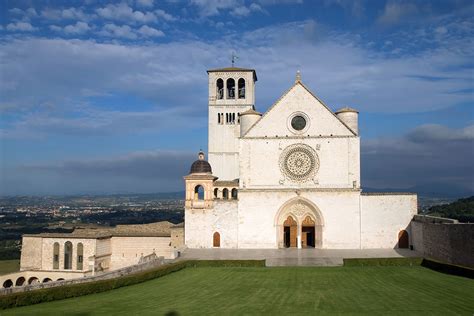 basilica papale di san francesco in assisi chiesa superiore assisi pax mundi