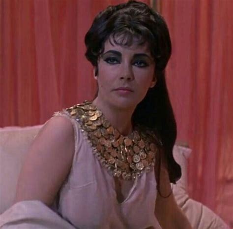 lonely cleopatra iconic women famous women hair movie elizabeth taylor cleopatra egyptian