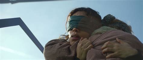 Review Bird Box Set In The World Of Netlix S Hit Movie Barcelona Sags And Is Overshadowed
