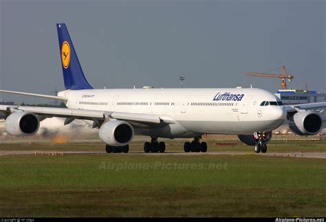 D Aihb Lufthansa Airbus A340 600 At Frankfurt Photo Id