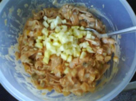 Budapester salat ist eine abwandlung des bekannten fleischsalat. Budapester Salat - Rezept mit Bild - kochbar.de