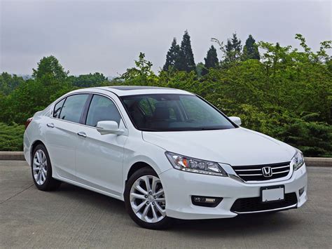 The sedan that would be king. LeaseBusters - Canada's #1 Lease Takeover Pioneers - 2015 ...