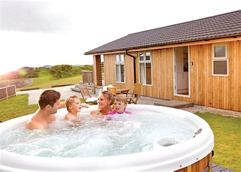 Caddys Corner Lodges Near Falmouth With Hot Tubs