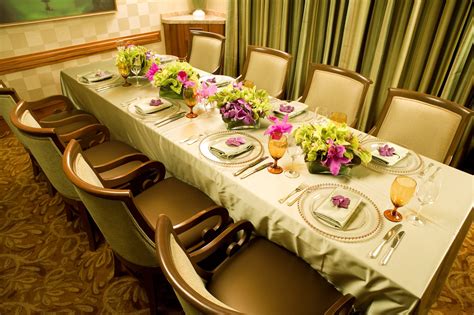 Ultimate Vegas Wedding Venue Guide Restaurants For Small Receptions