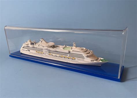 Radiance Of The Seas Cruise Ship Model Souvenir Series 11250 Scale In