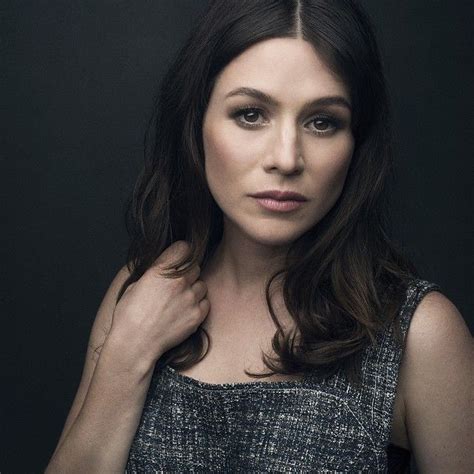 Yael Stone On Instagram “lukefontana Set Up And Took This Photo In
